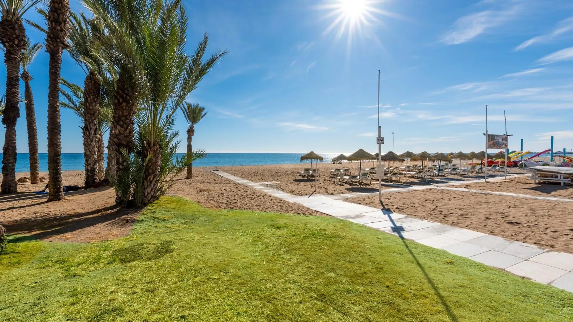 Carihuela II - 2 Bedroom Sea View Apartment Near The Beach Torremolinos