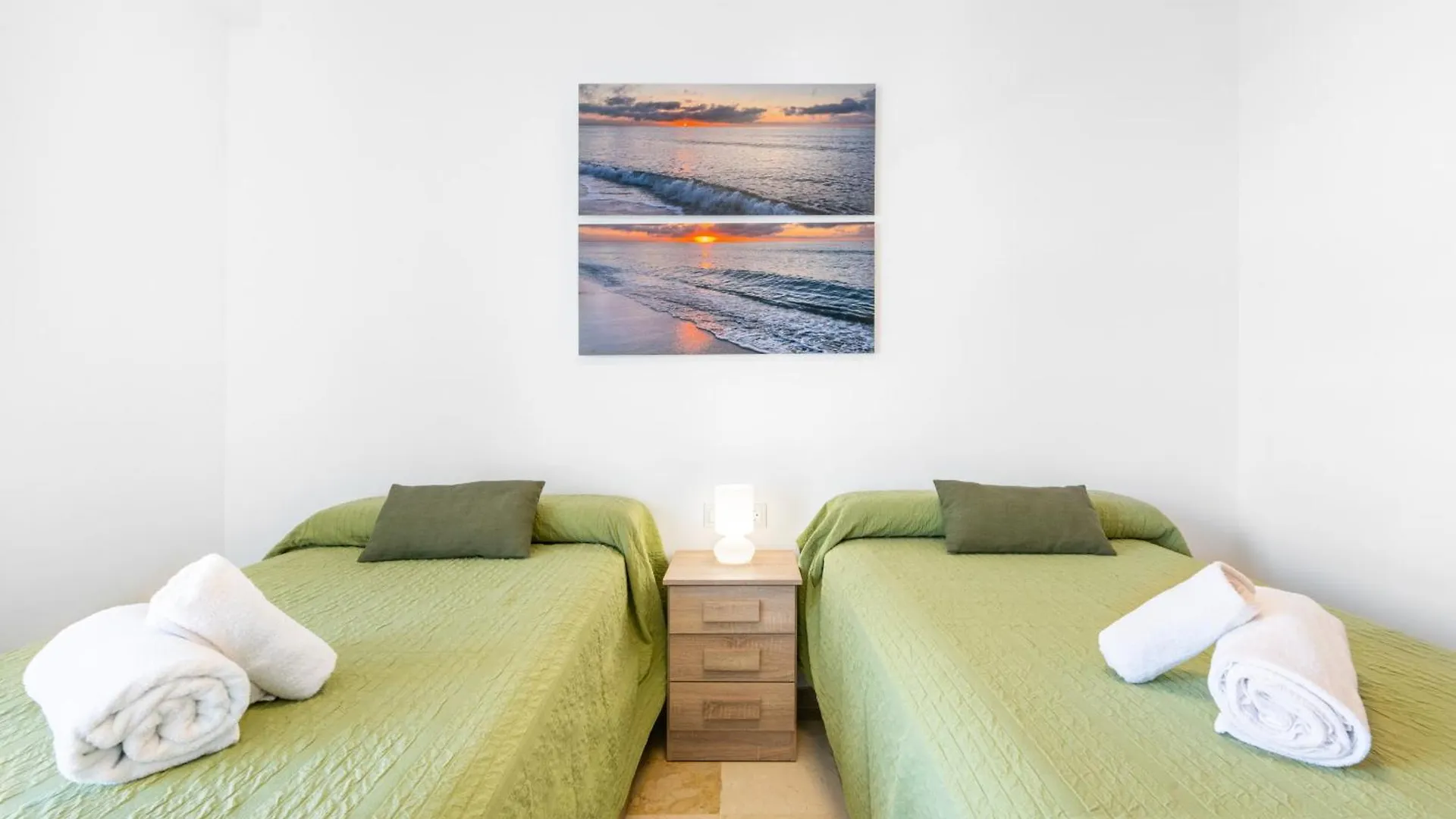 Carihuela II - 2 Bedroom Sea View Apartment Near The Beach Torremolinos Spain